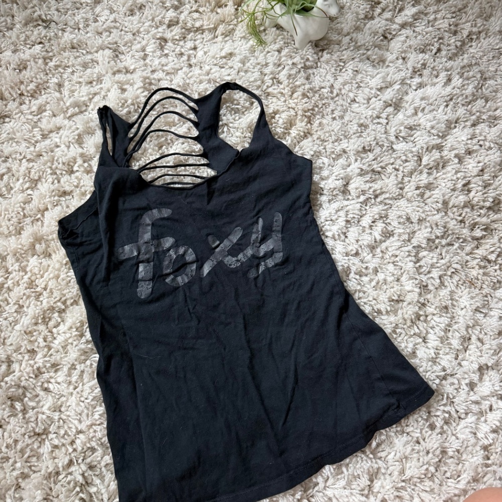 Chic and Fox Women's vintage 2000 Y2K stylish Black Strappy Tank Top black tank - Picture 3 of 5